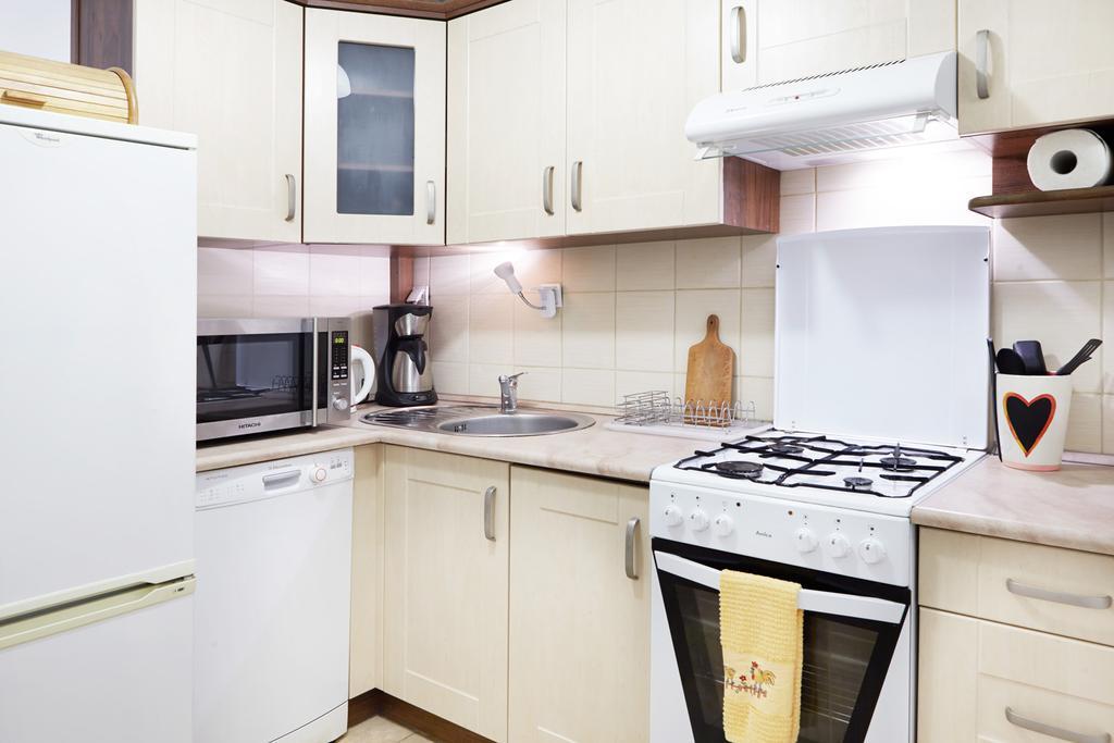 Lovely Garden Flat Near Royal Park Warsawa Ruang foto